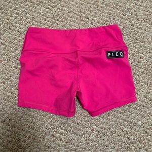 Fleo pink shorts